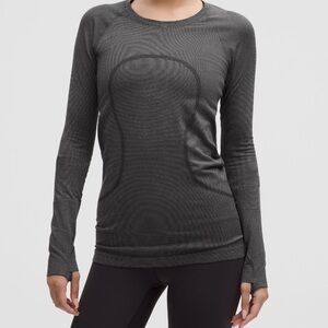 Lululemon Women's Swiftly Tech Gray Long Sleeve Hip length size 10